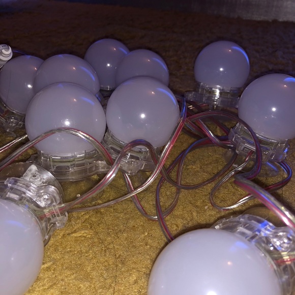 Vanity Bulb Lights - Picture 3 of 11